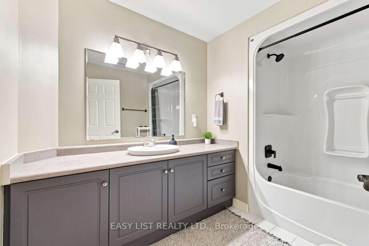 Photo 32 of 5929 Rosewood Crescent, LaSalle — HOMEH