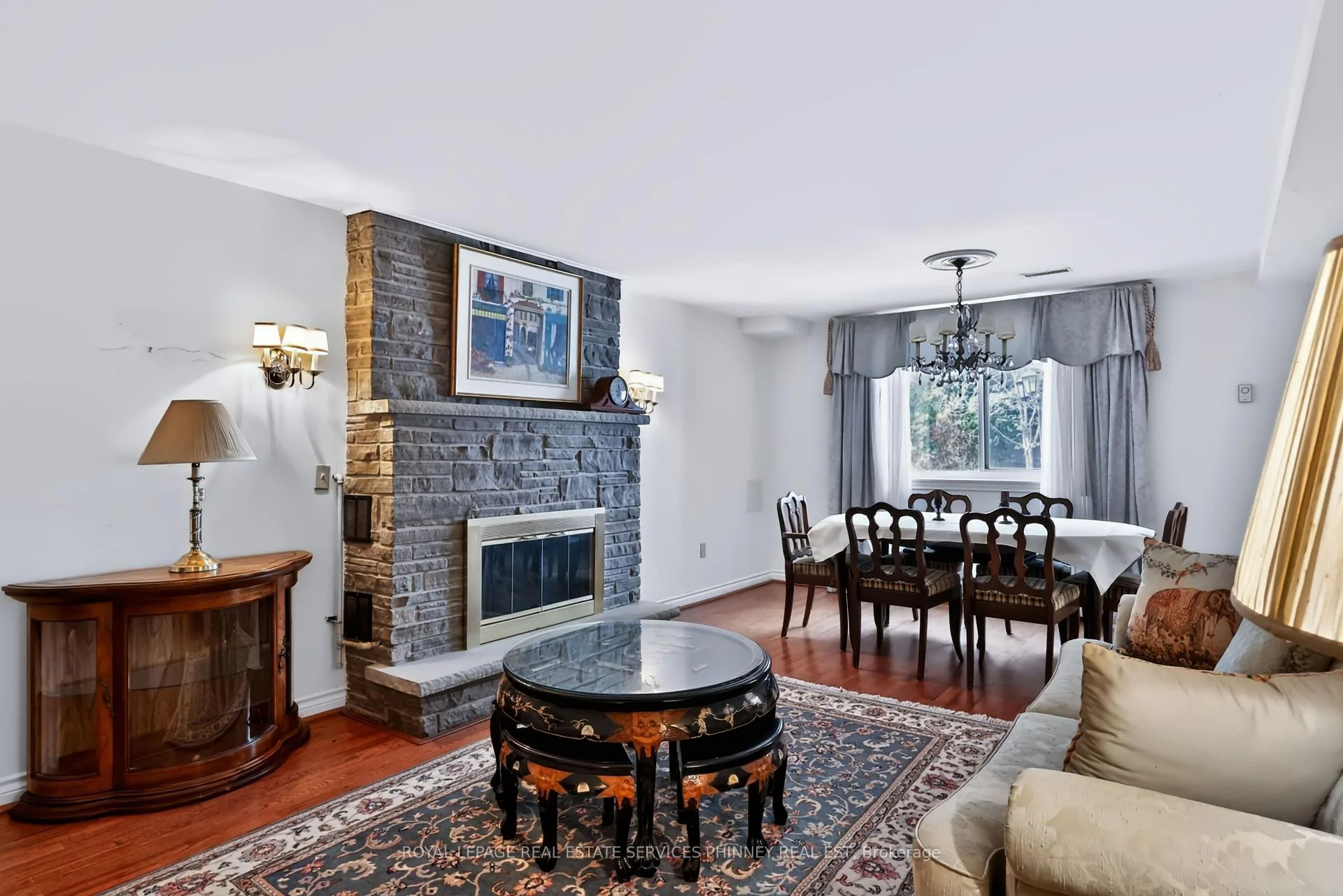 Photo 6 of 6036 St. Ives Way, Mississauga, East Credit — HOMEH