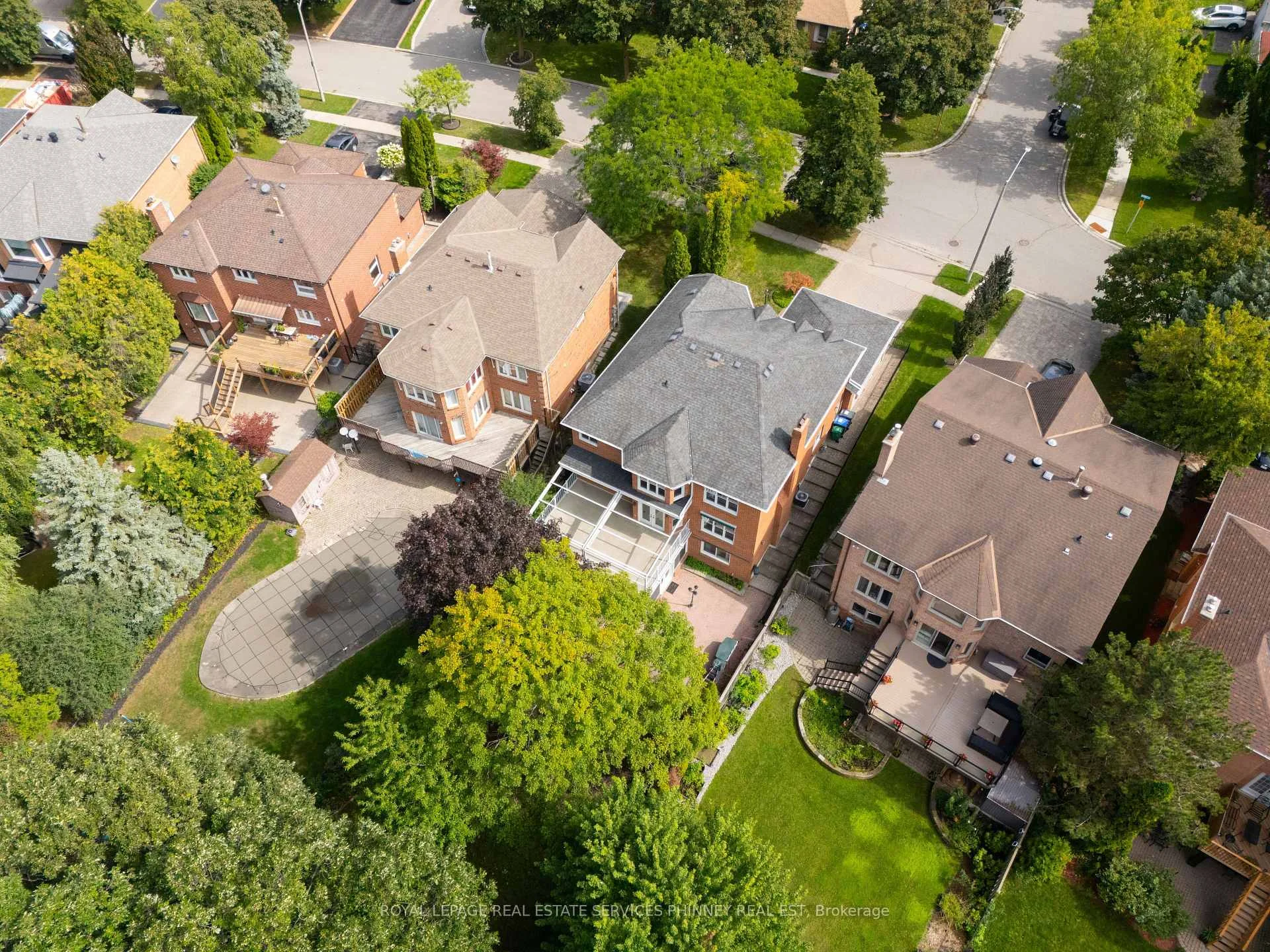 Photo 62 of 6036 St. Ives Way, Mississauga, East Credit — HOMEH