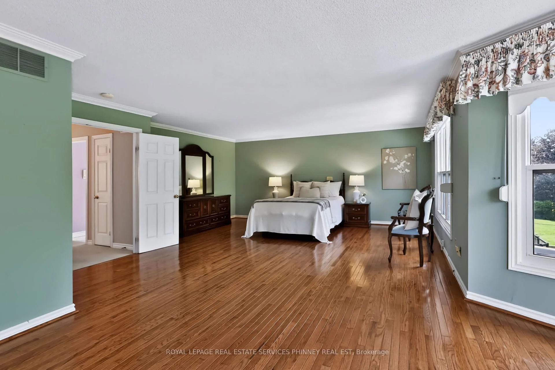 Photo 87 of 6036 St. Ives Way, Mississauga, East Credit — HOMEH