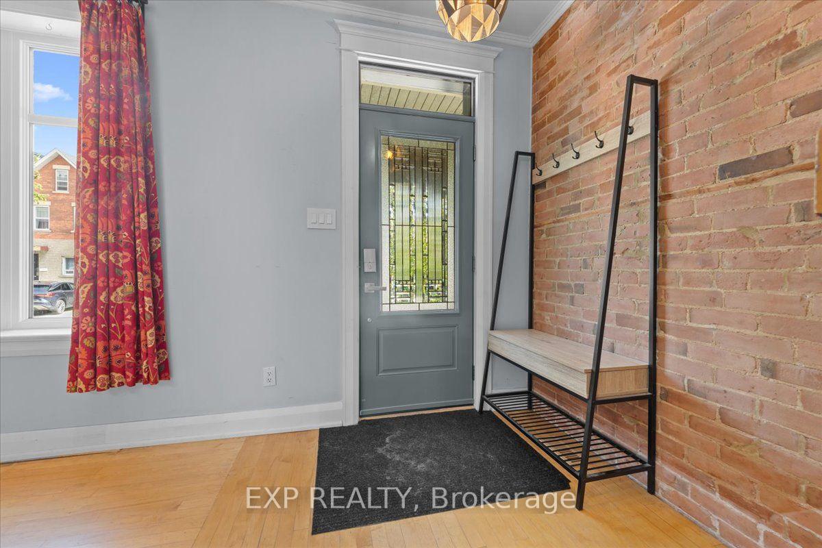 Photo 5 of 114 Sweetland Avenue, Ottawa, Sandy Hill — HOMEH