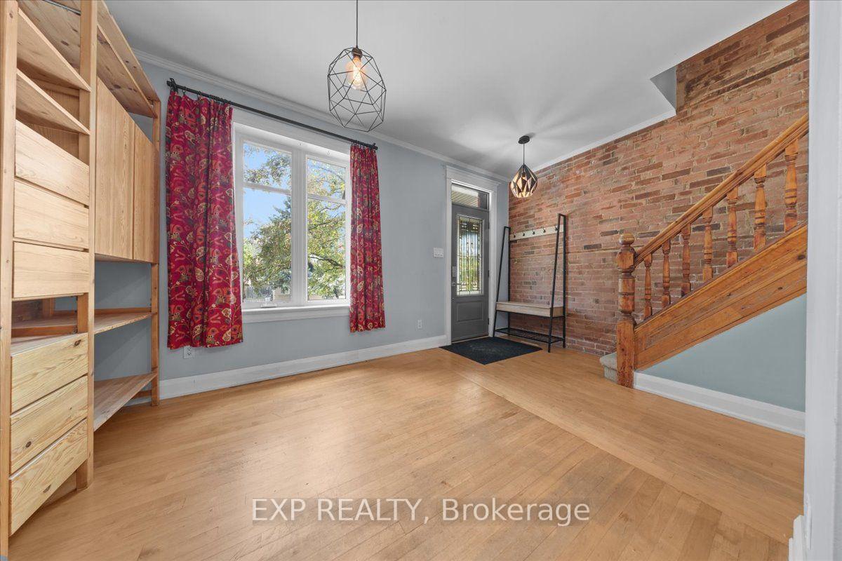 Photo 11 of 114 Sweetland Avenue, Ottawa, Sandy Hill — HOMEH