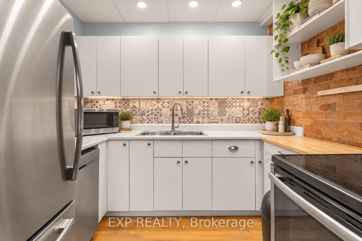 Photo 13 of 114 Sweetland Avenue, Ottawa, Sandy Hill — HOMEH