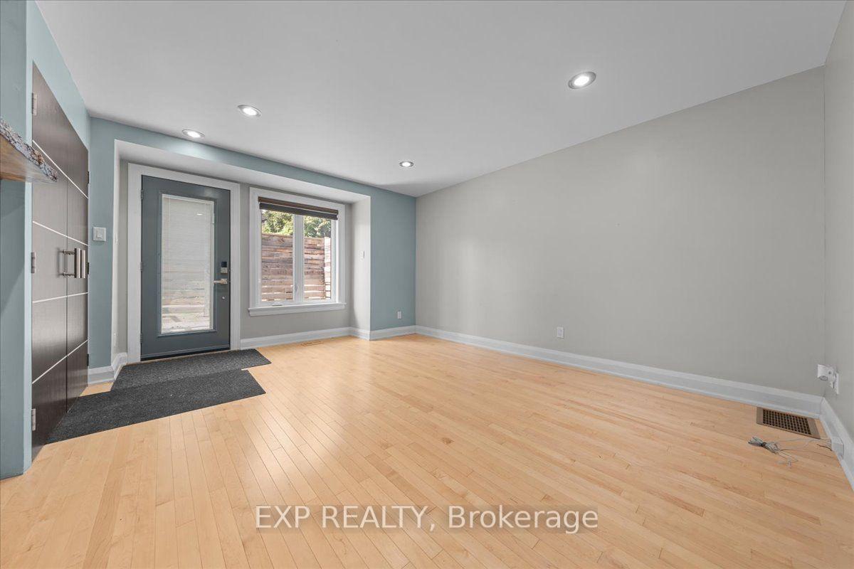Photo 19 of 114 Sweetland Avenue, Ottawa, Sandy Hill — HOMEH