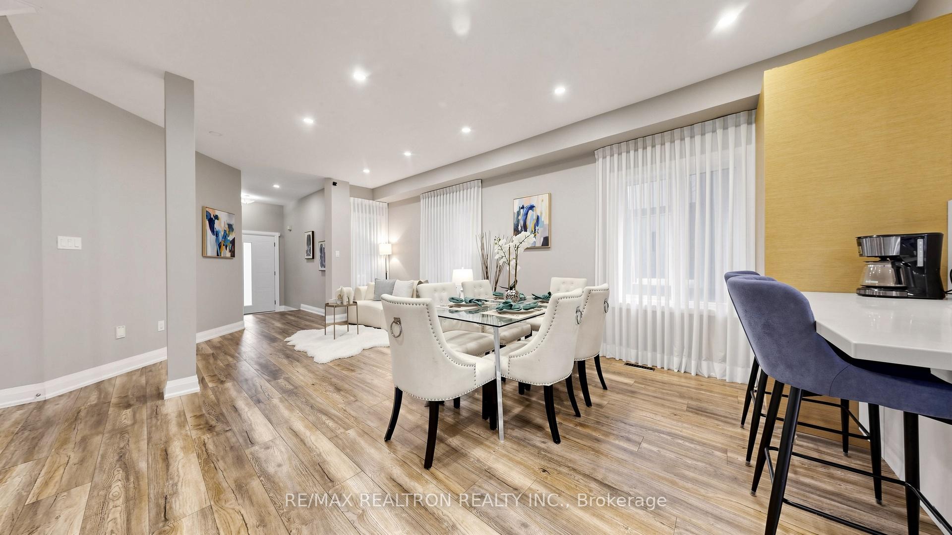 Photo 6 of 492 Pleasant Ridge Avenue, Vaughan, Patterson — HOMEH