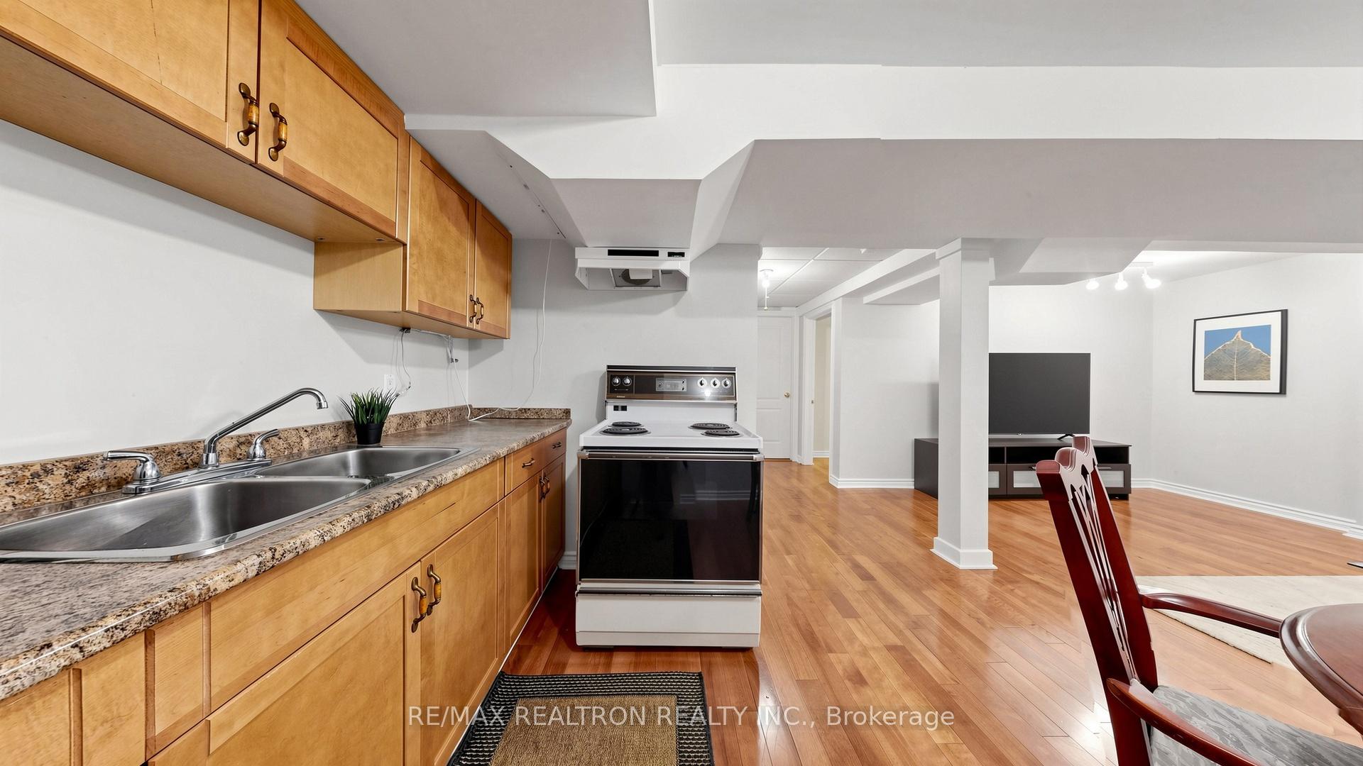 Photo 29 of 492 Pleasant Ridge Avenue, Vaughan, Patterson — HOMEH
