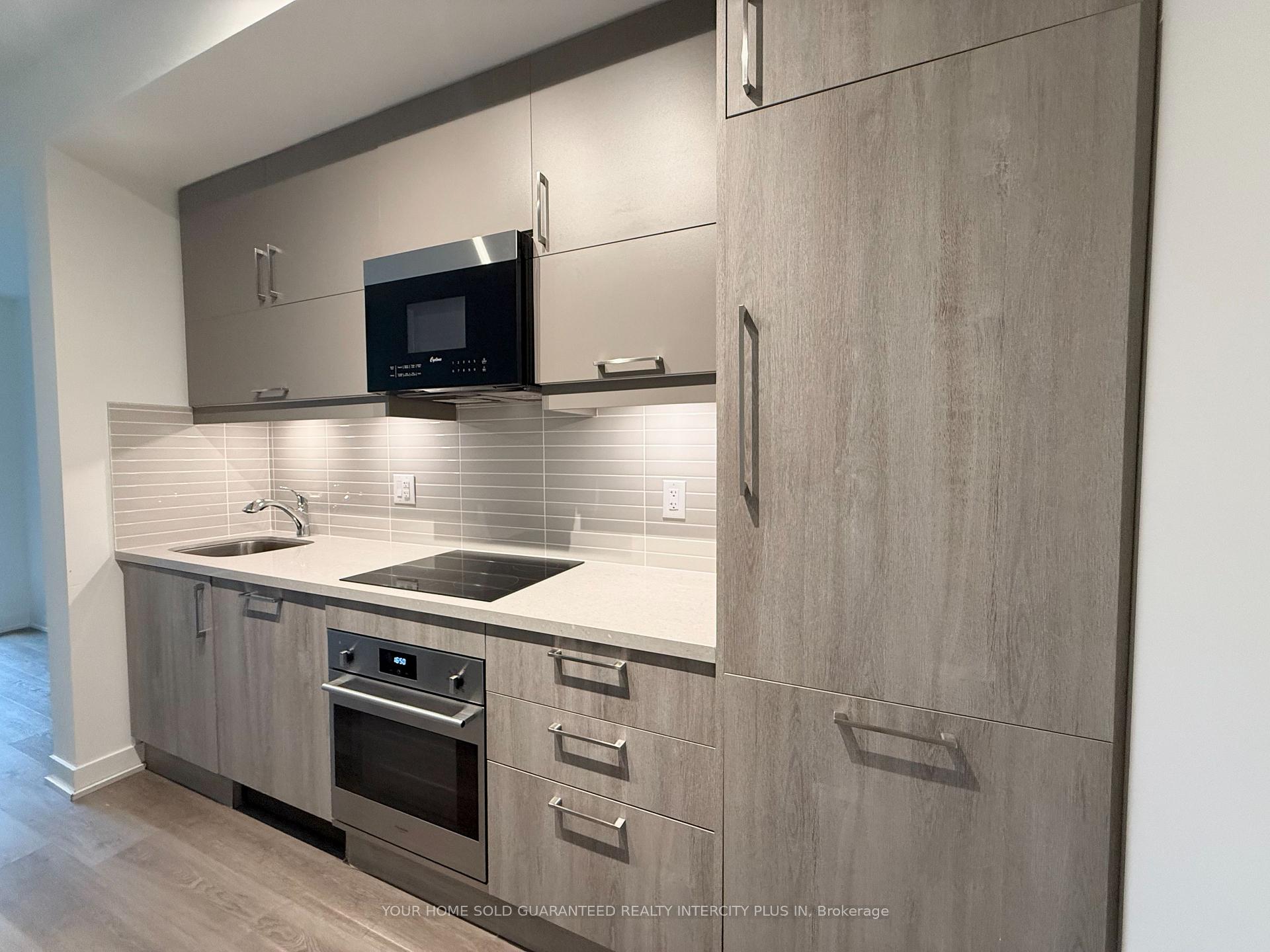 Photo 6 of Unit 602, 8119 Birchmount Road, Markham, Unionville — HOMEH