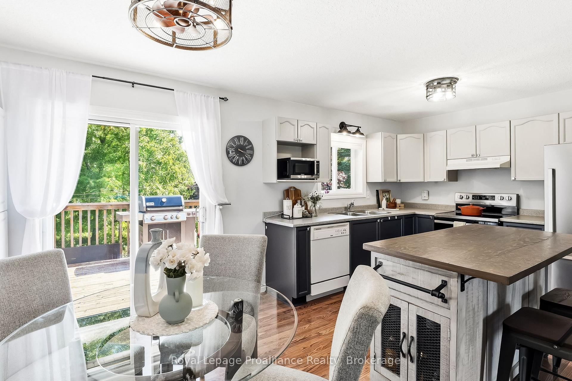 Photo 11 of 51 Richardson Street, Brighton — HOMEH