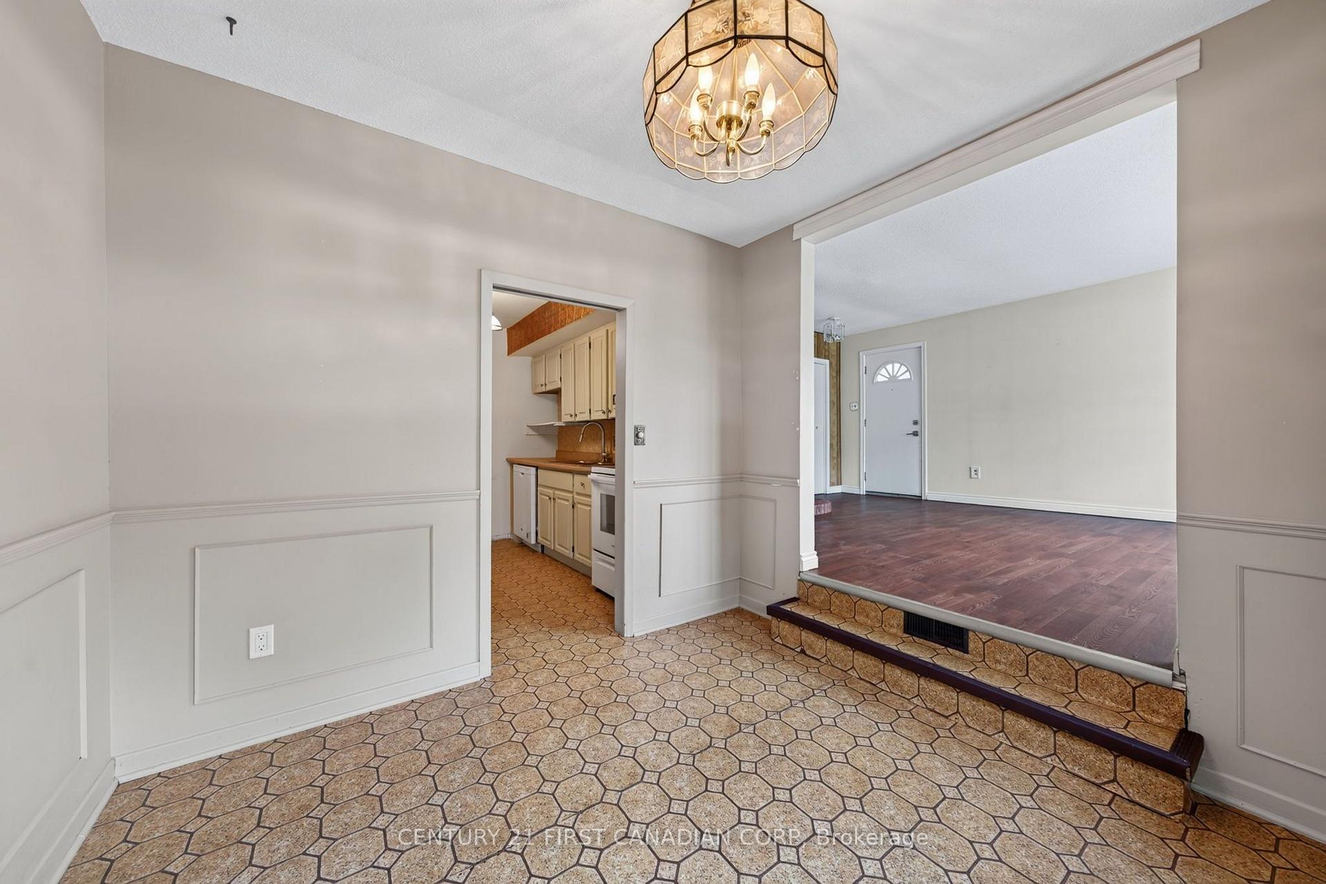 Photo 9 of 9 Park Crescent, Middlesex Centre, Poplar Hill — HOMEH