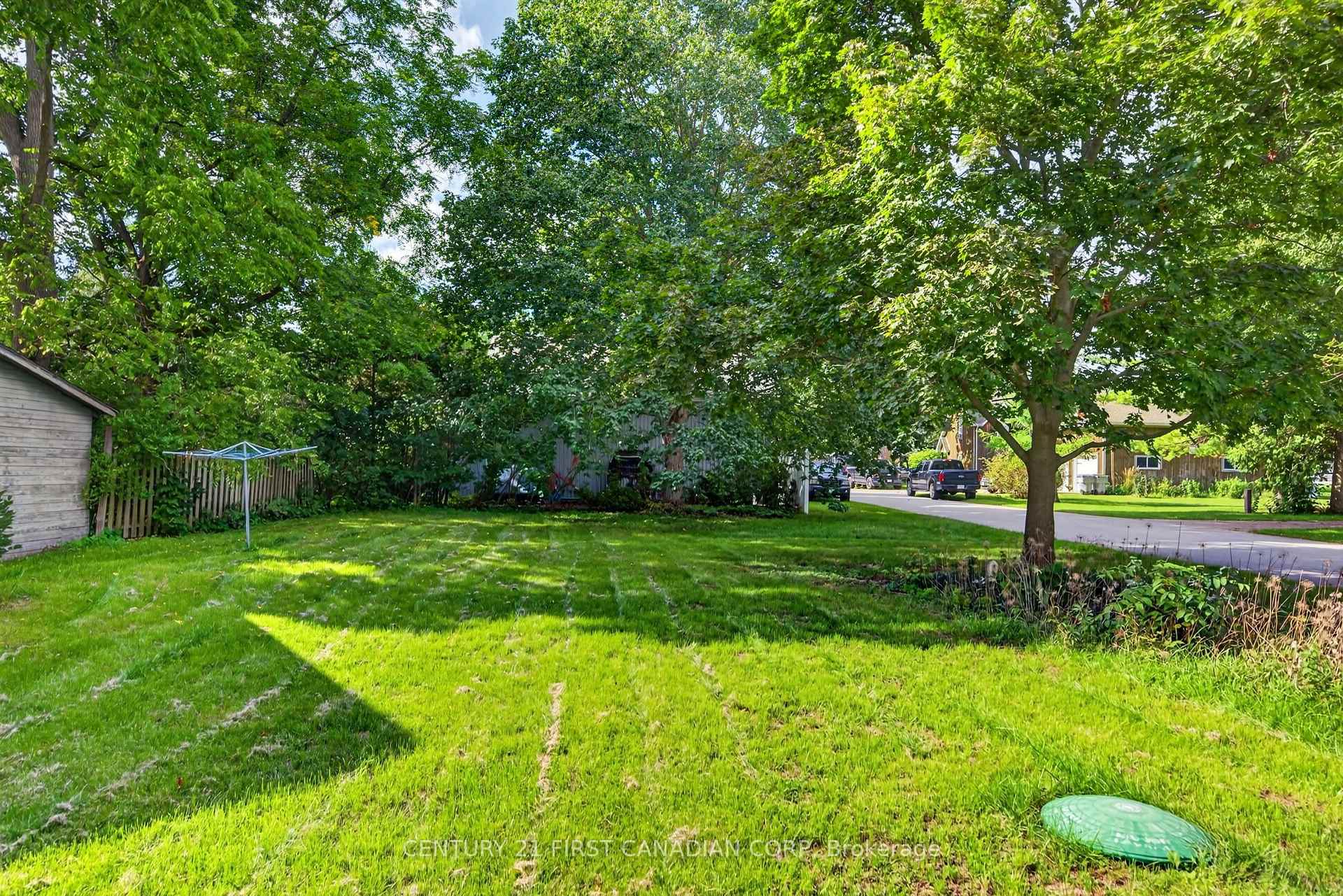 Photo 31 of 9 Park Crescent, Middlesex Centre, Poplar Hill — HOMEH