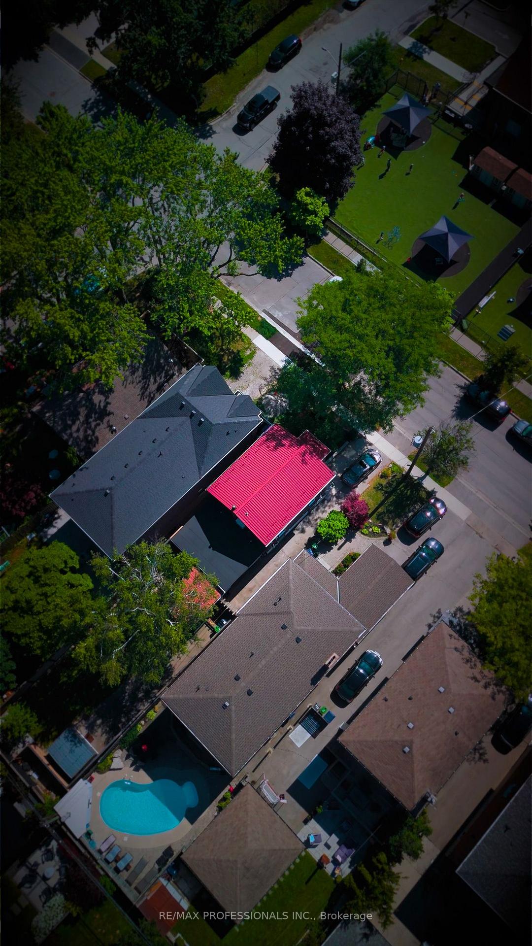 Photo 47 of 39 Rosemeade Avenue, Etobicoke, Stonegate-Queensway — HOMEH
