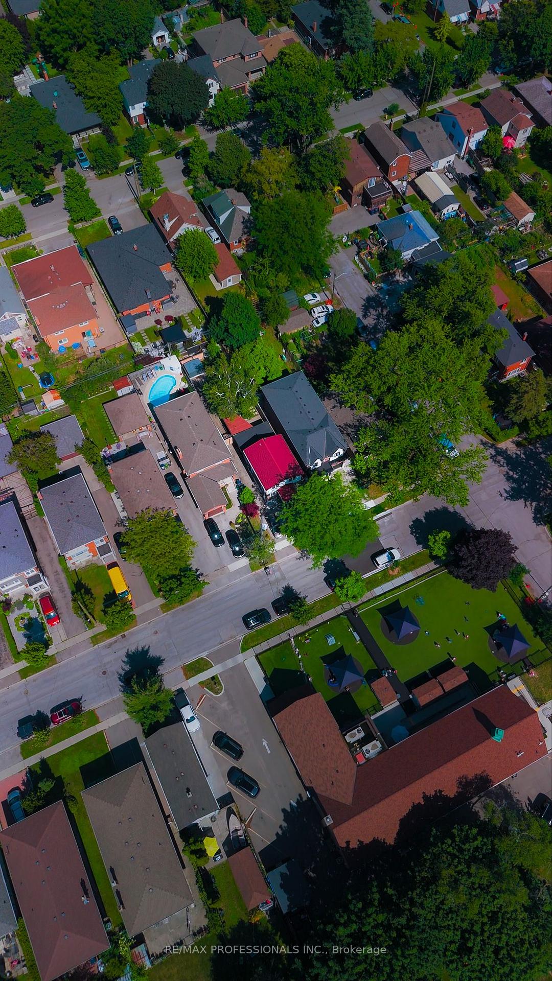 Photo 50 of 39 Rosemeade Avenue, Etobicoke, Stonegate-Queensway — HOMEH