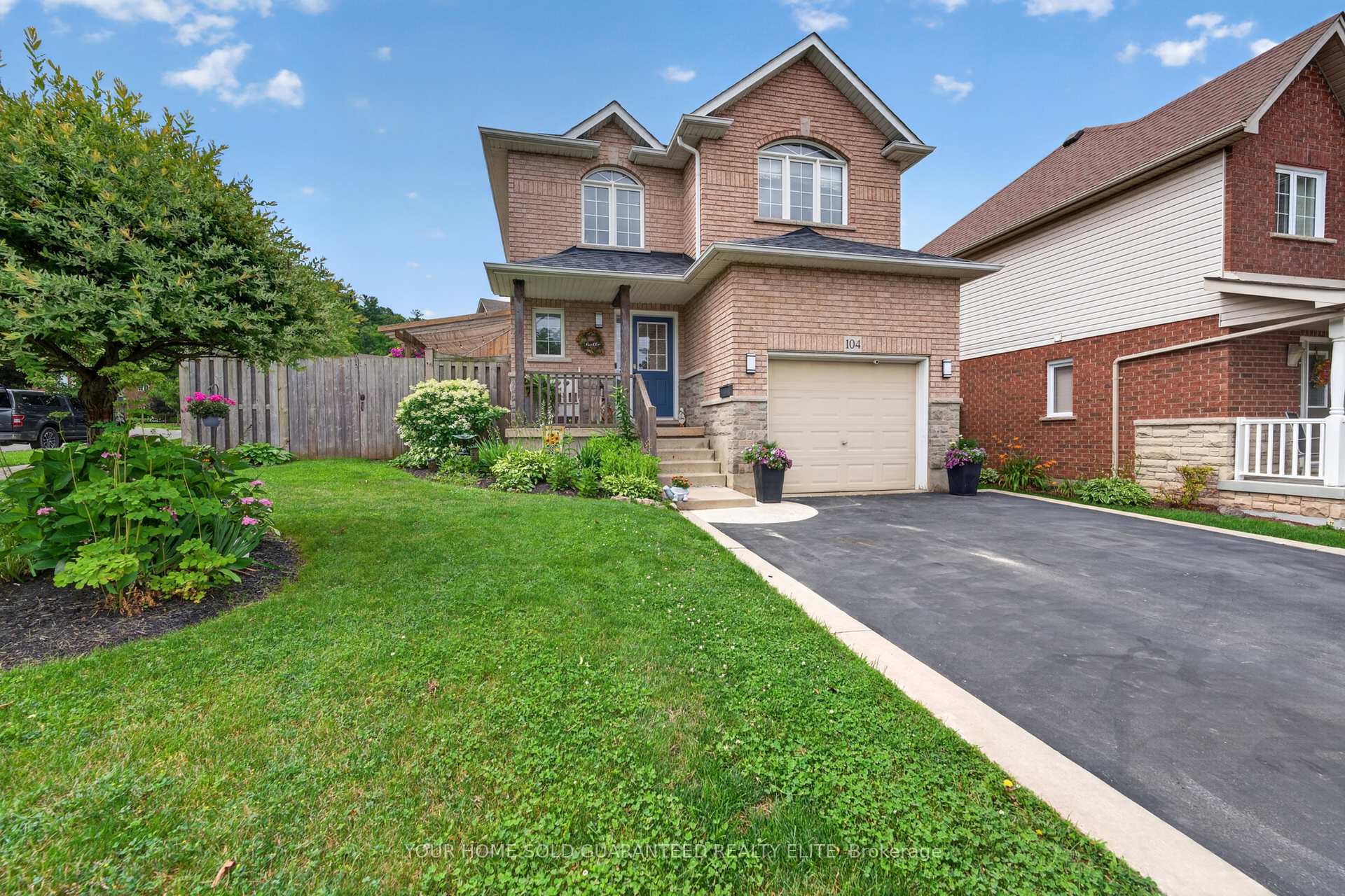 Photo 1 of 104 Udell Way, Grimsby, Grimsby East — HOMEH