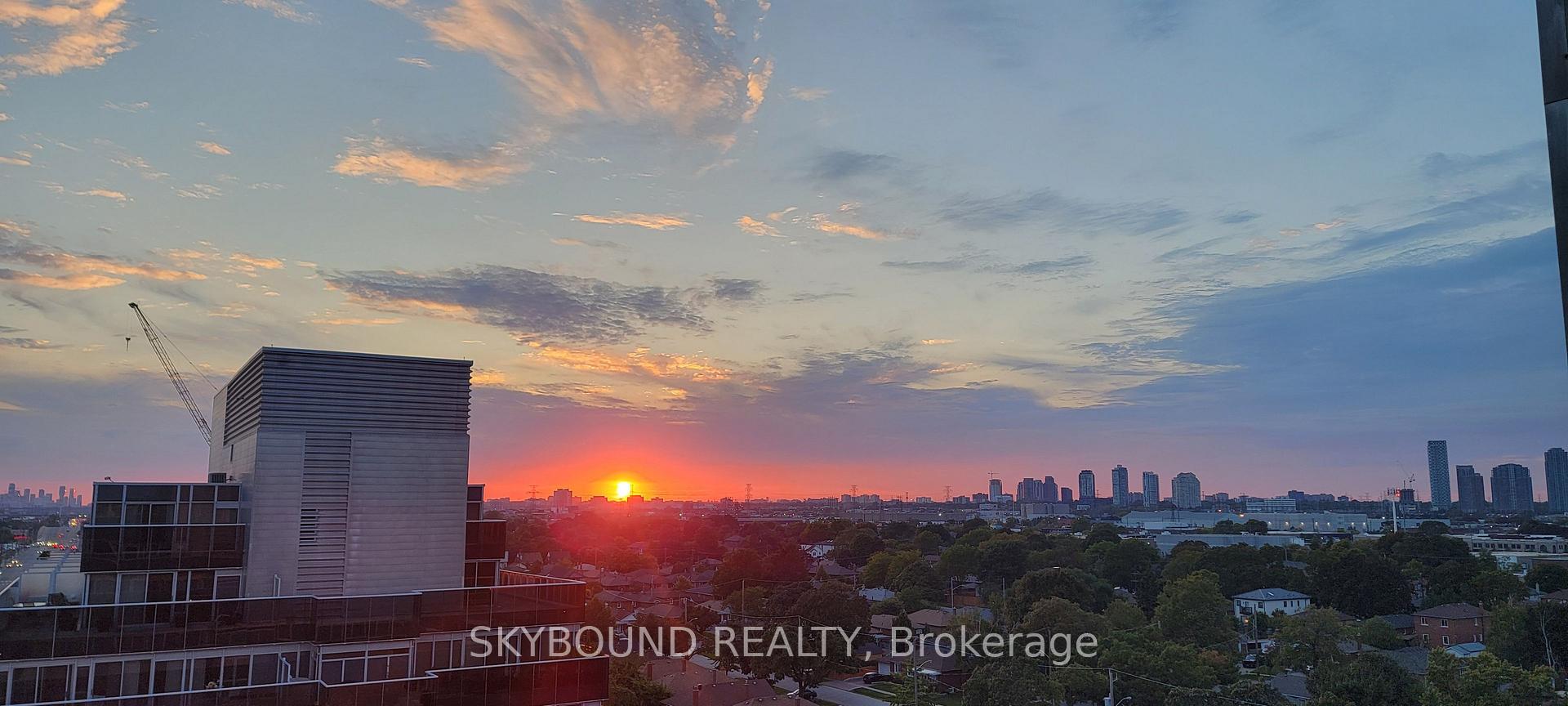 Photo 8 of Unit 919, 1040 The Queensway, Etobicoke, Islington-City Centre West — HOMEH