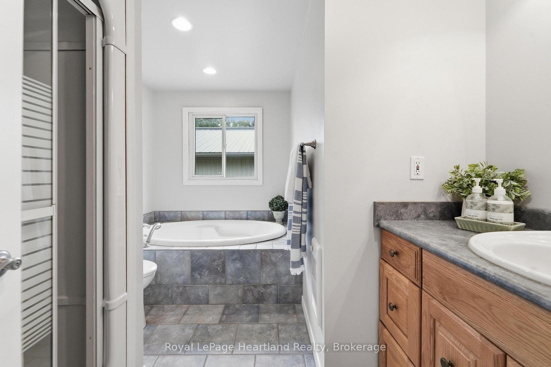 Photo 57 of 23 Park Road, Central Huron, Goderich — HOMEH