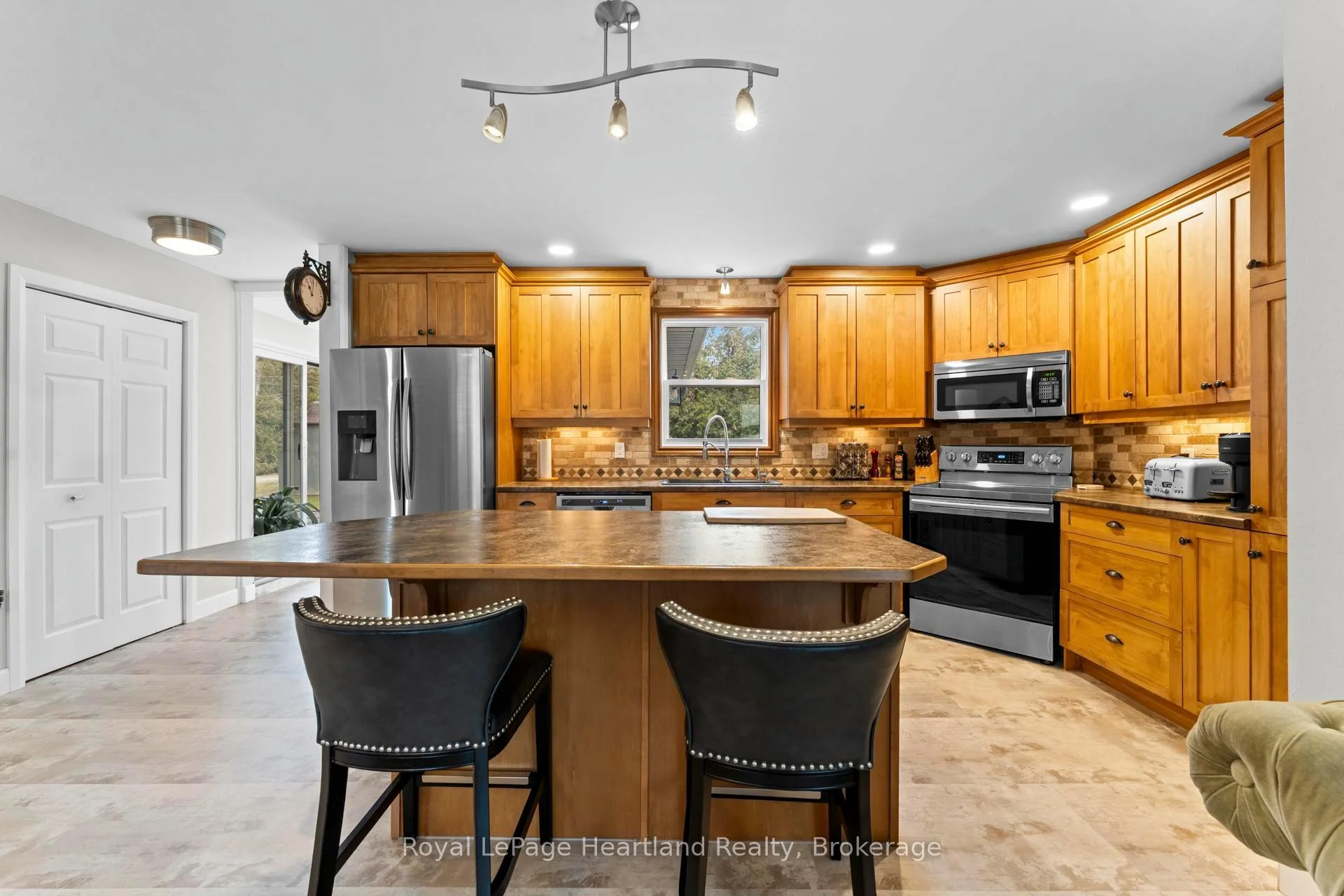Photo 20 of 23 Park Road, Central Huron, Goderich — HOMEH