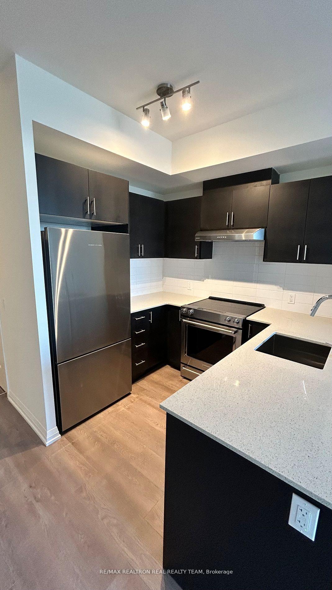 Photo 6 of Unit 418, 8960 Jane Street, Vaughan, Vellore Village — HOMEH