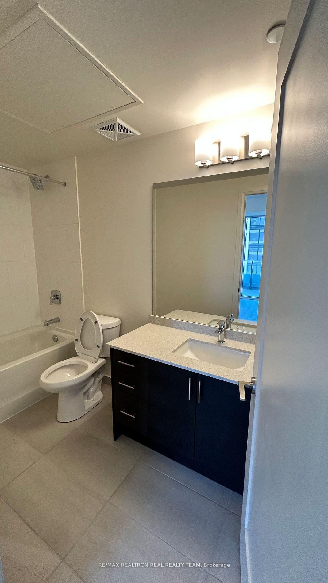 Photo 12 of Unit 418, 8960 Jane Street, Vaughan, Vellore Village — HOMEH