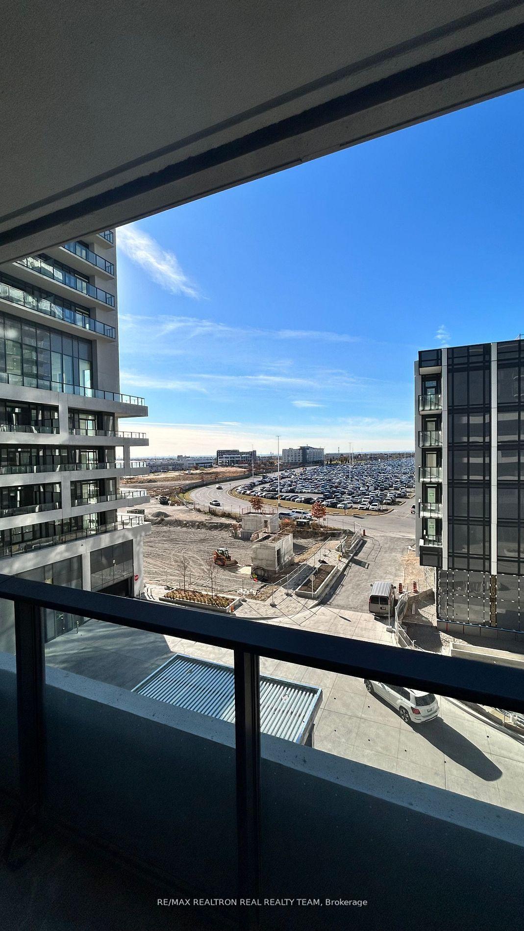 Photo 19 of Unit 418, 8960 Jane Street, Vaughan, Vellore Village — HOMEH