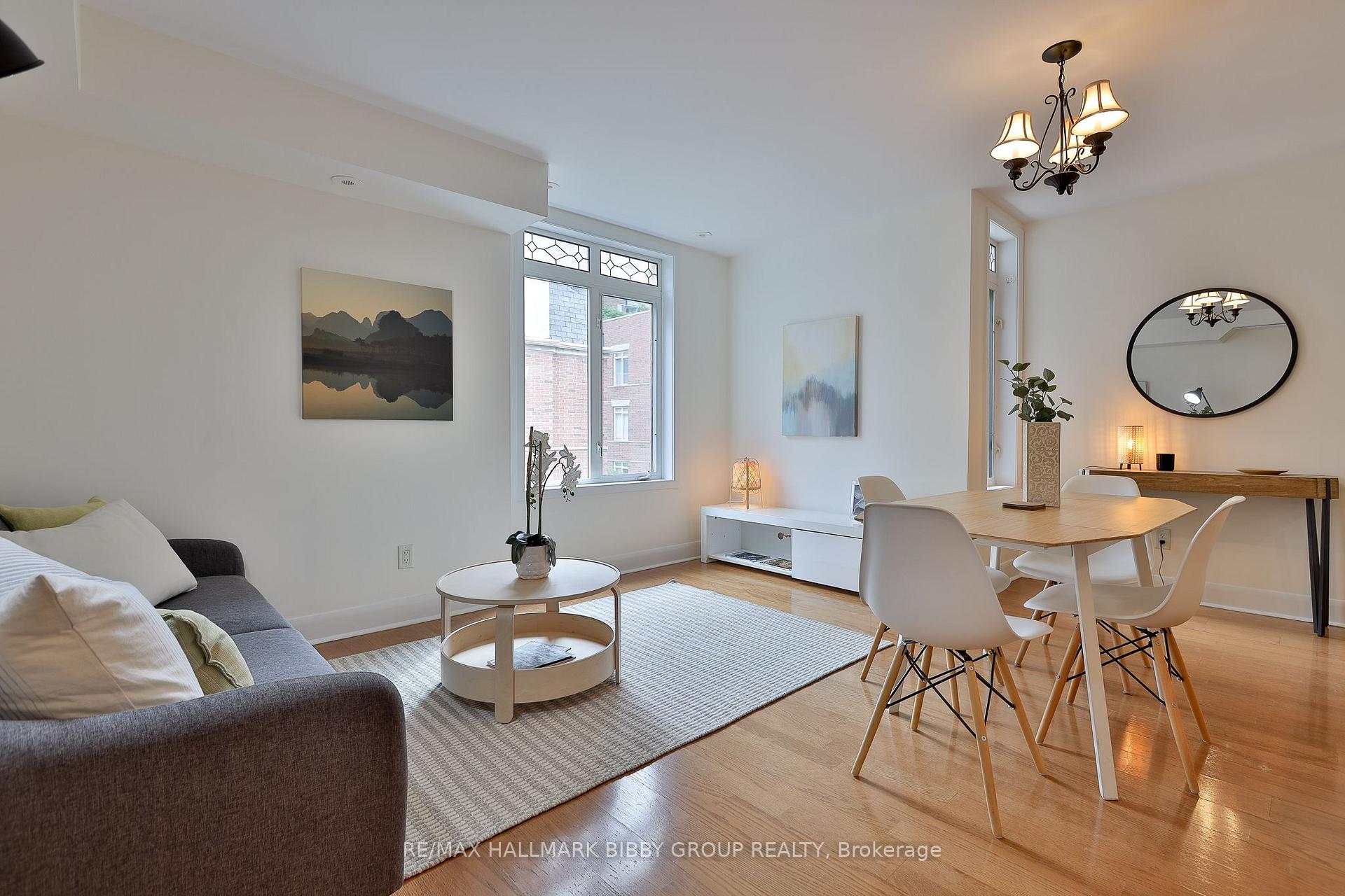 Photo of Unit 317, 415 Jarvis Street