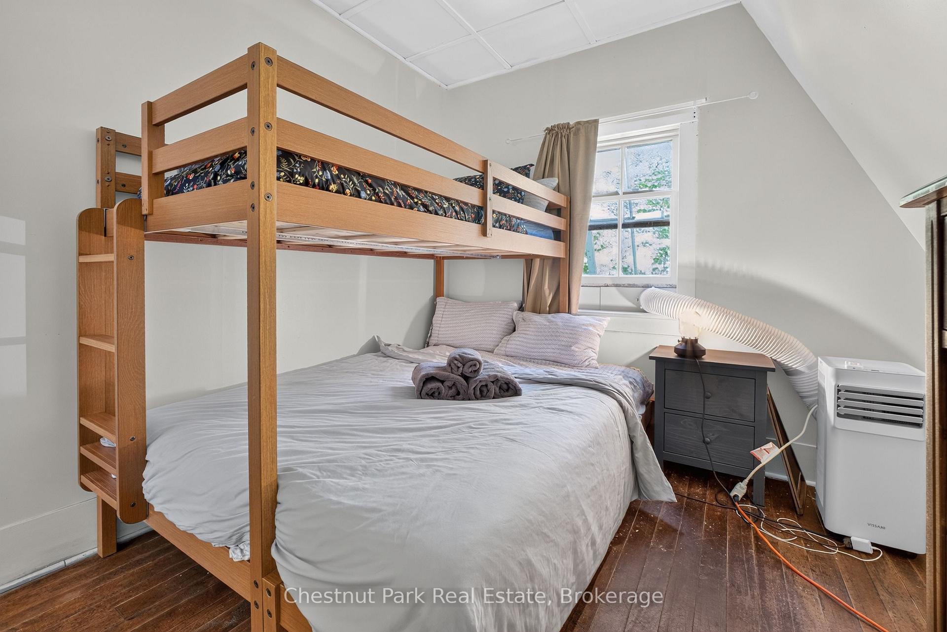 Photo 12 of 1627 Houseys Rapids Road, Gravenhurst, Ryde — HOMEH