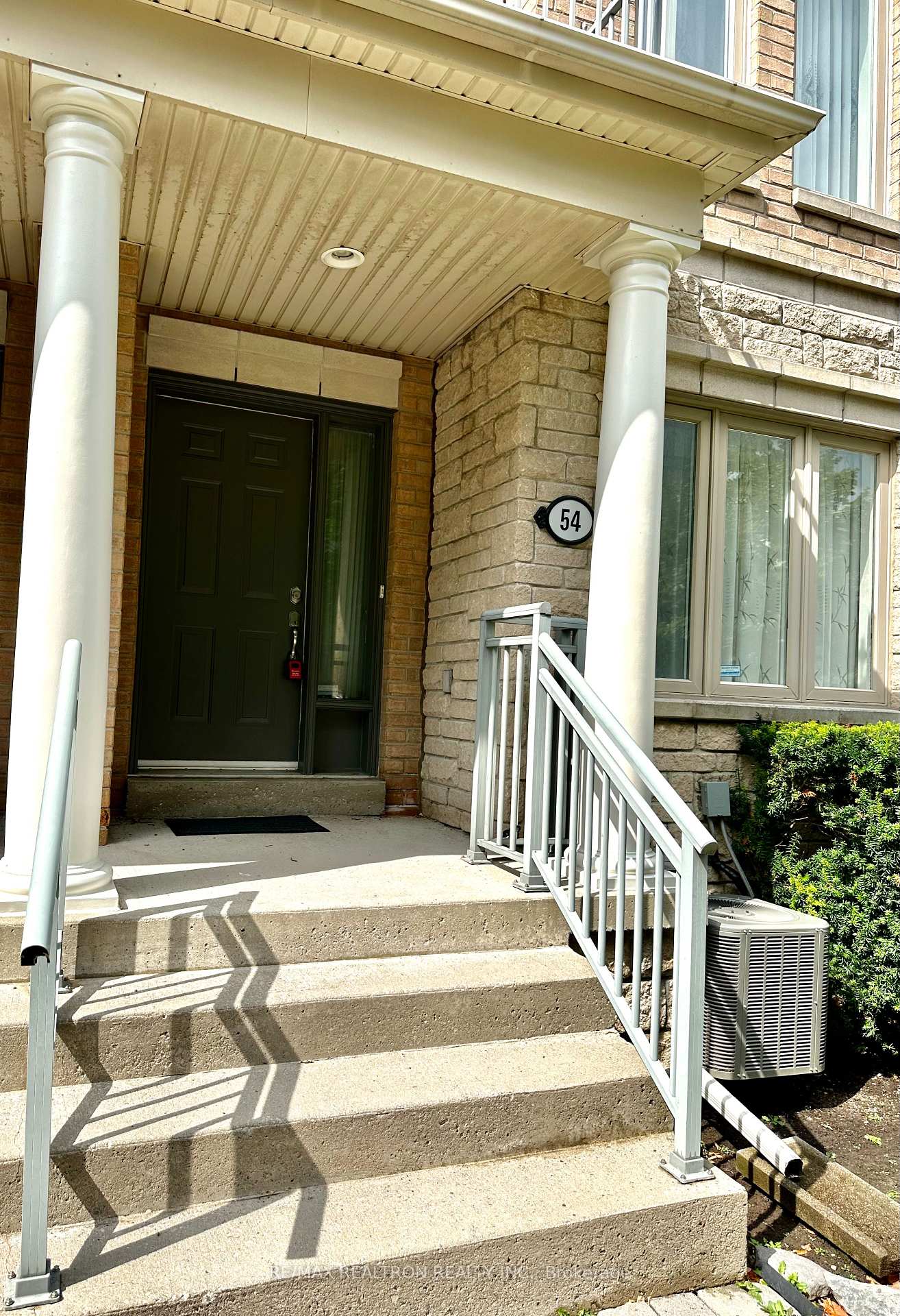 Photo 2 of 54 Times Avenue, Markham, Commerce Valley — HOMEH