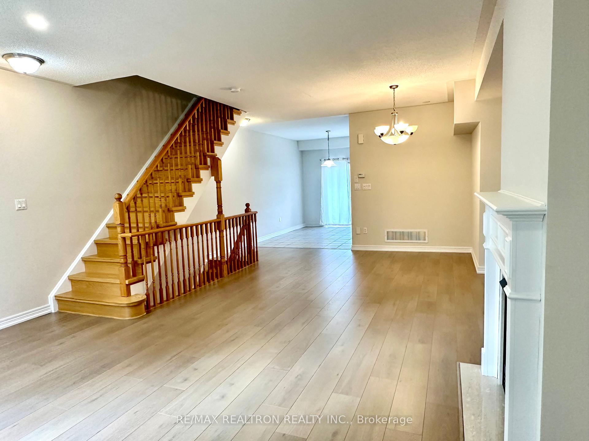 Photo 6 of 54 Times Avenue, Markham, Commerce Valley — HOMEH