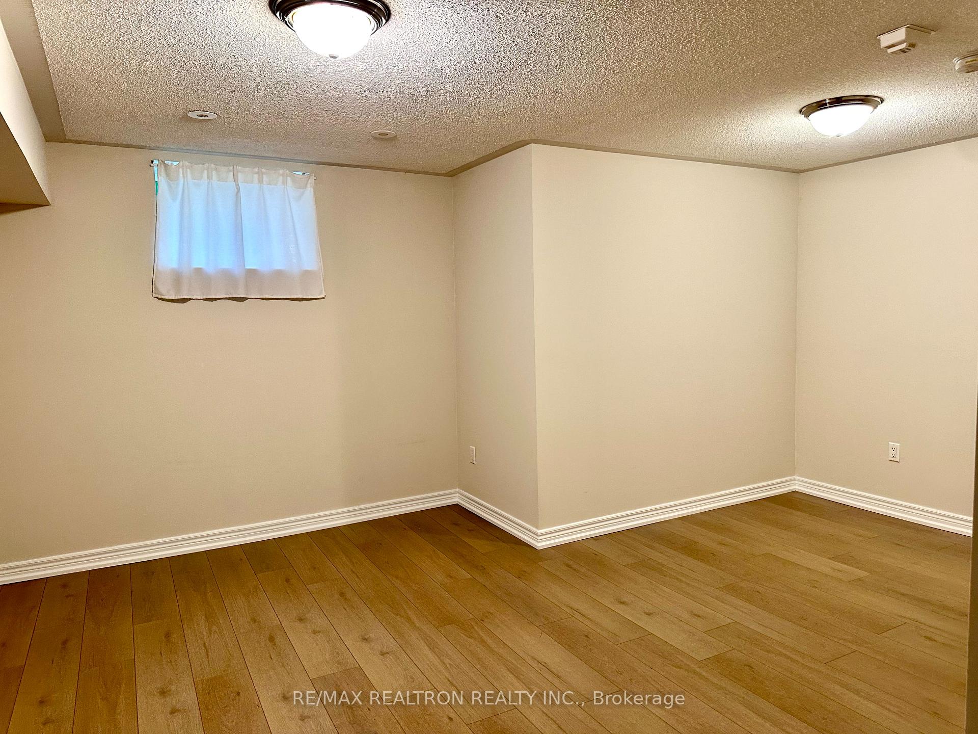 Photo 19 of 54 Times Avenue, Markham, Commerce Valley — HOMEH