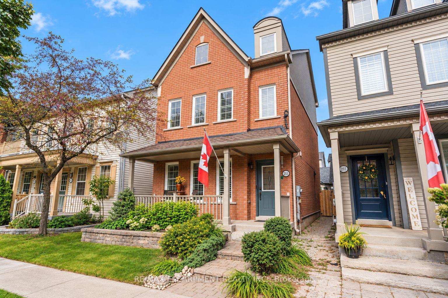 Photo 2 of 253 Gatwick Drive, Oakville, River Oaks — HOMEH