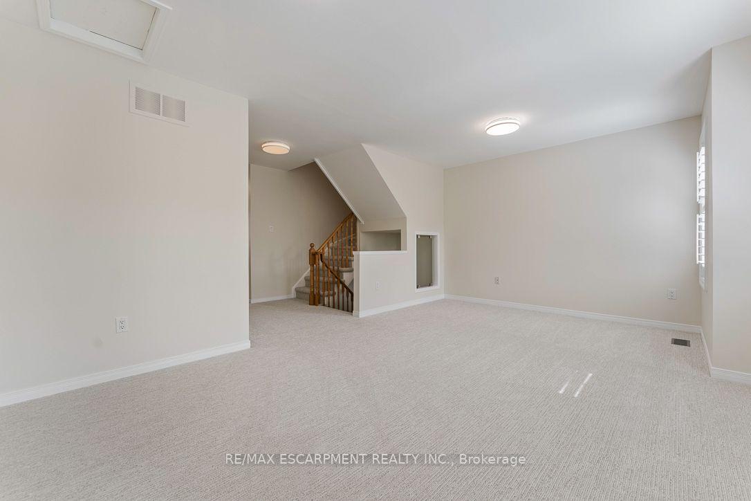 Photo 20 of 253 Gatwick Drive, Oakville, River Oaks — HOMEH
