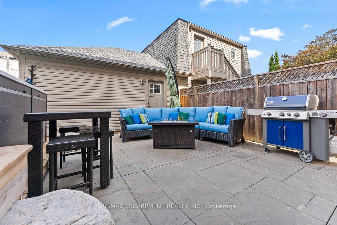 Photo 42 of 253 Gatwick Drive, Oakville, River Oaks — HOMEH