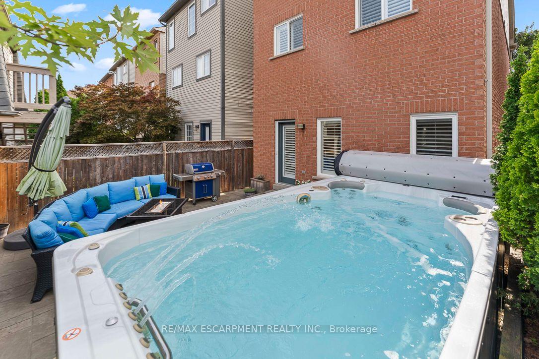 Photo 44 of 253 Gatwick Drive, Oakville, River Oaks — HOMEH