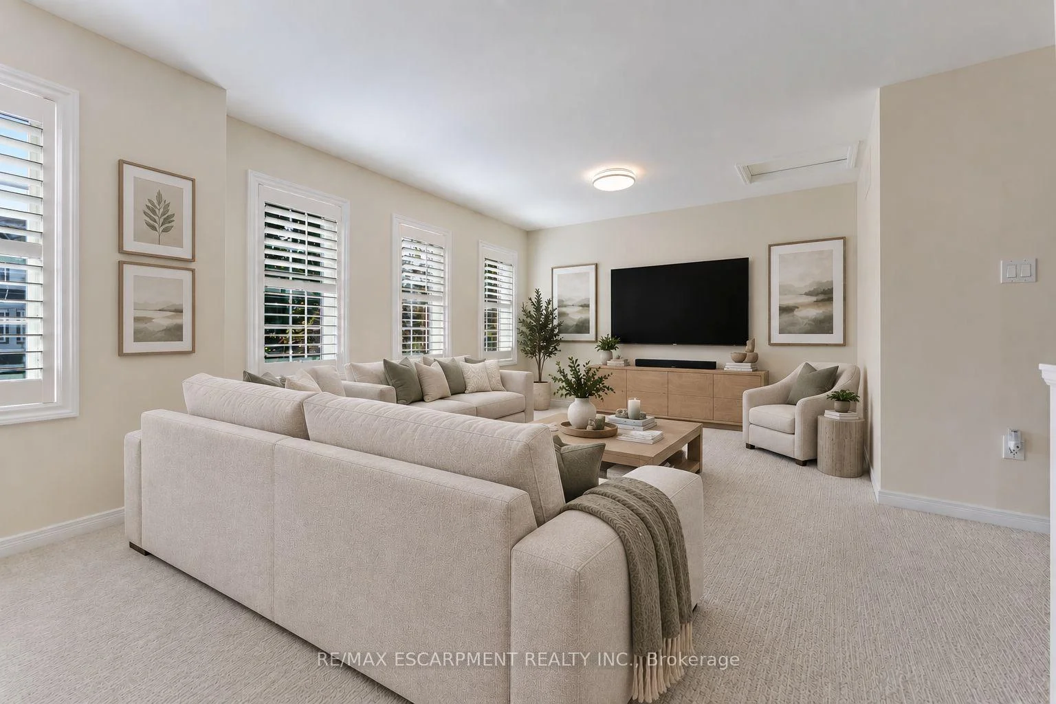 Photo 17 of 253 Gatwick Drive, Oakville, River Oaks — HOMEH