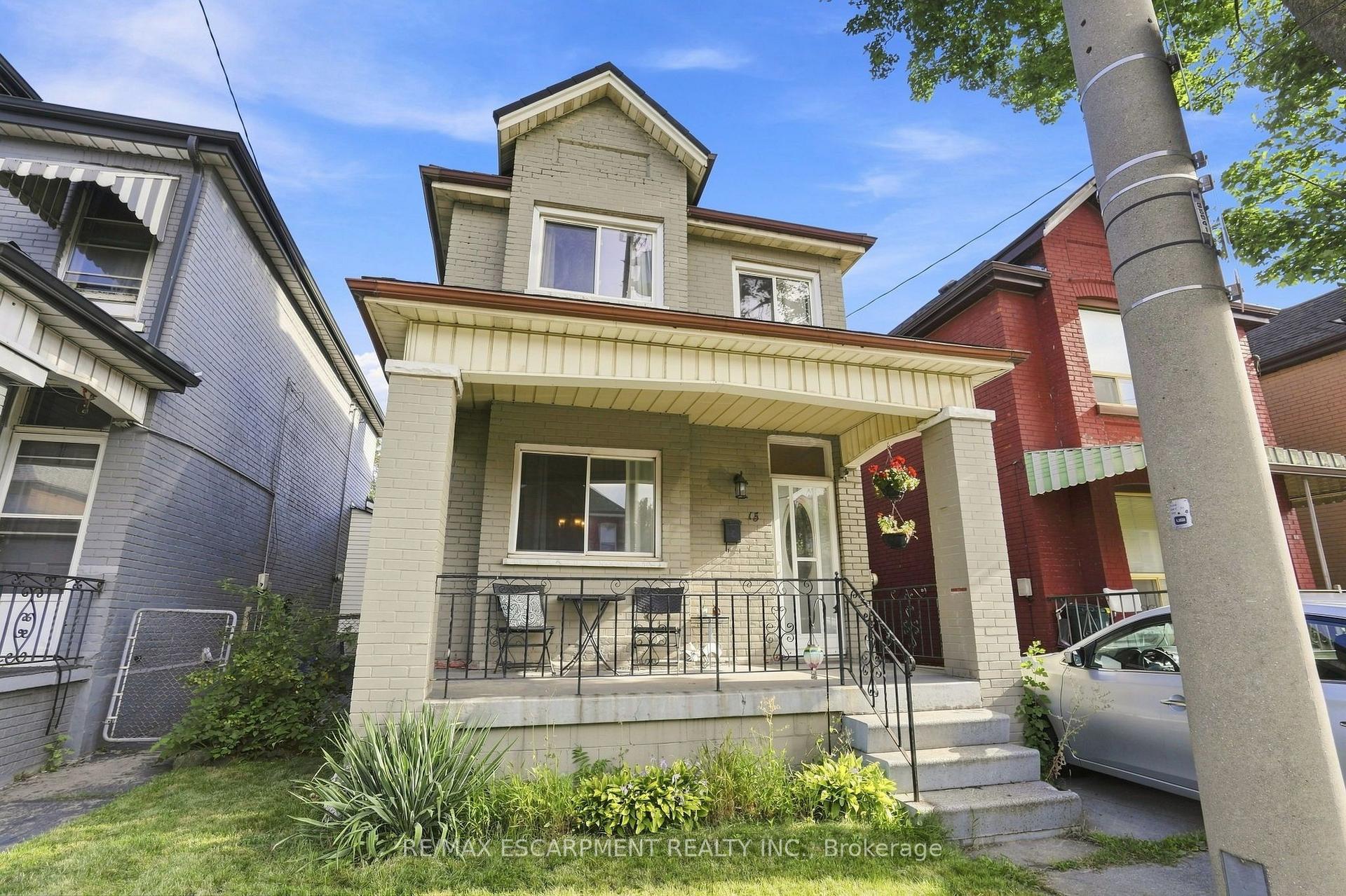 Photo 2 of Unit Upper, 15 Clinton Street, Hamilton, Stipley — HOMEH