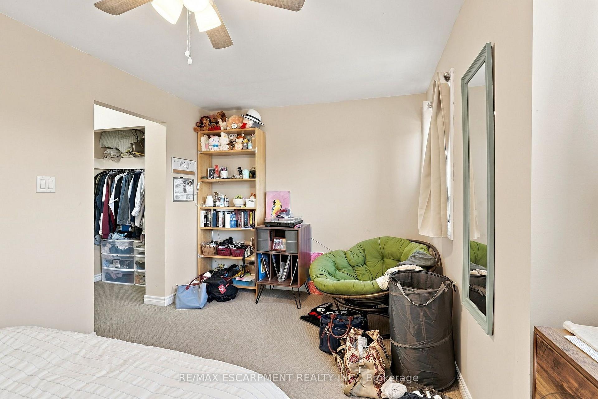 Photo 23 of Unit Upper, 15 Clinton Street, Hamilton, Stipley — HOMEH