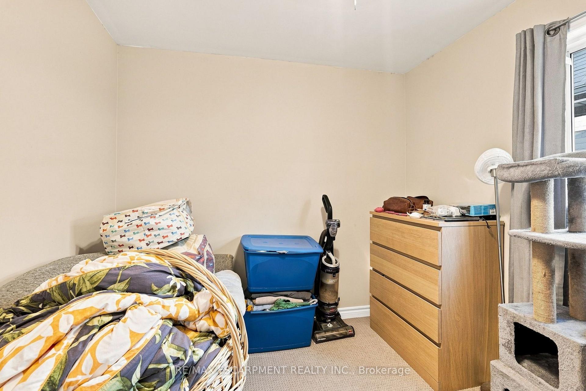 Photo 29 of Unit Upper, 15 Clinton Street, Hamilton, Stipley — HOMEH