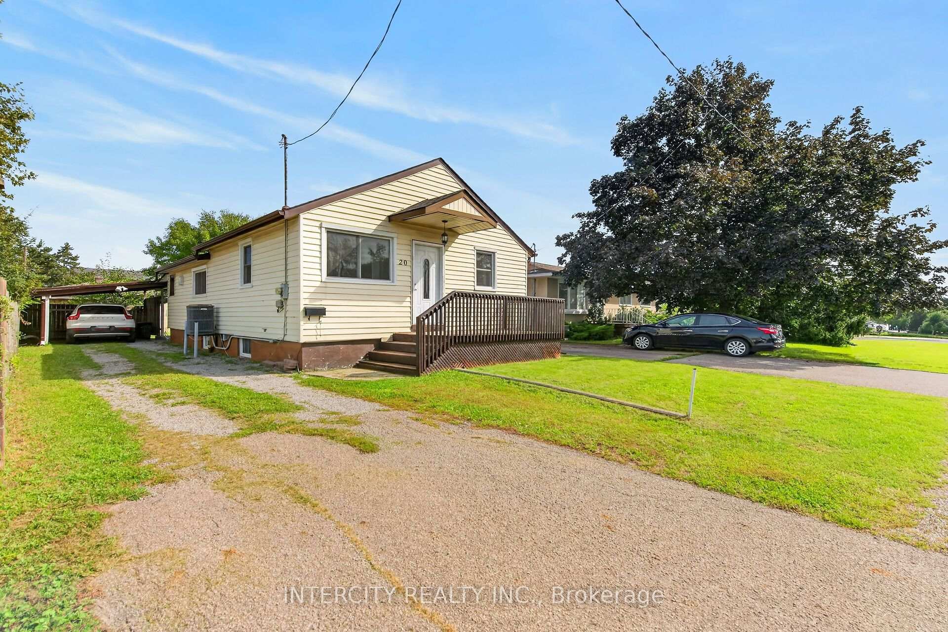 Photo 1 of 20 Kent Street, St. Catharines, Western Hill — HOMEH