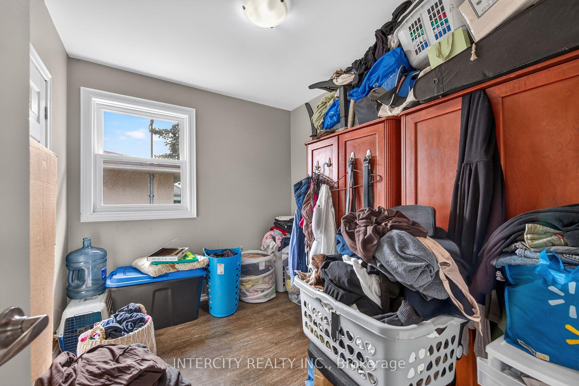 Photo 19 of 20 Kent Street, St. Catharines, Western Hill — HOMEH