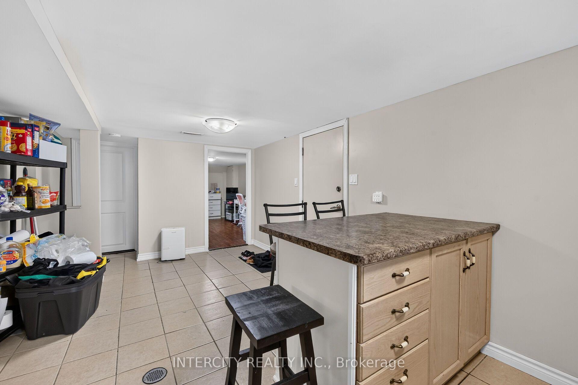 Photo 24 of 20 Kent Street, St. Catharines, Western Hill — HOMEH