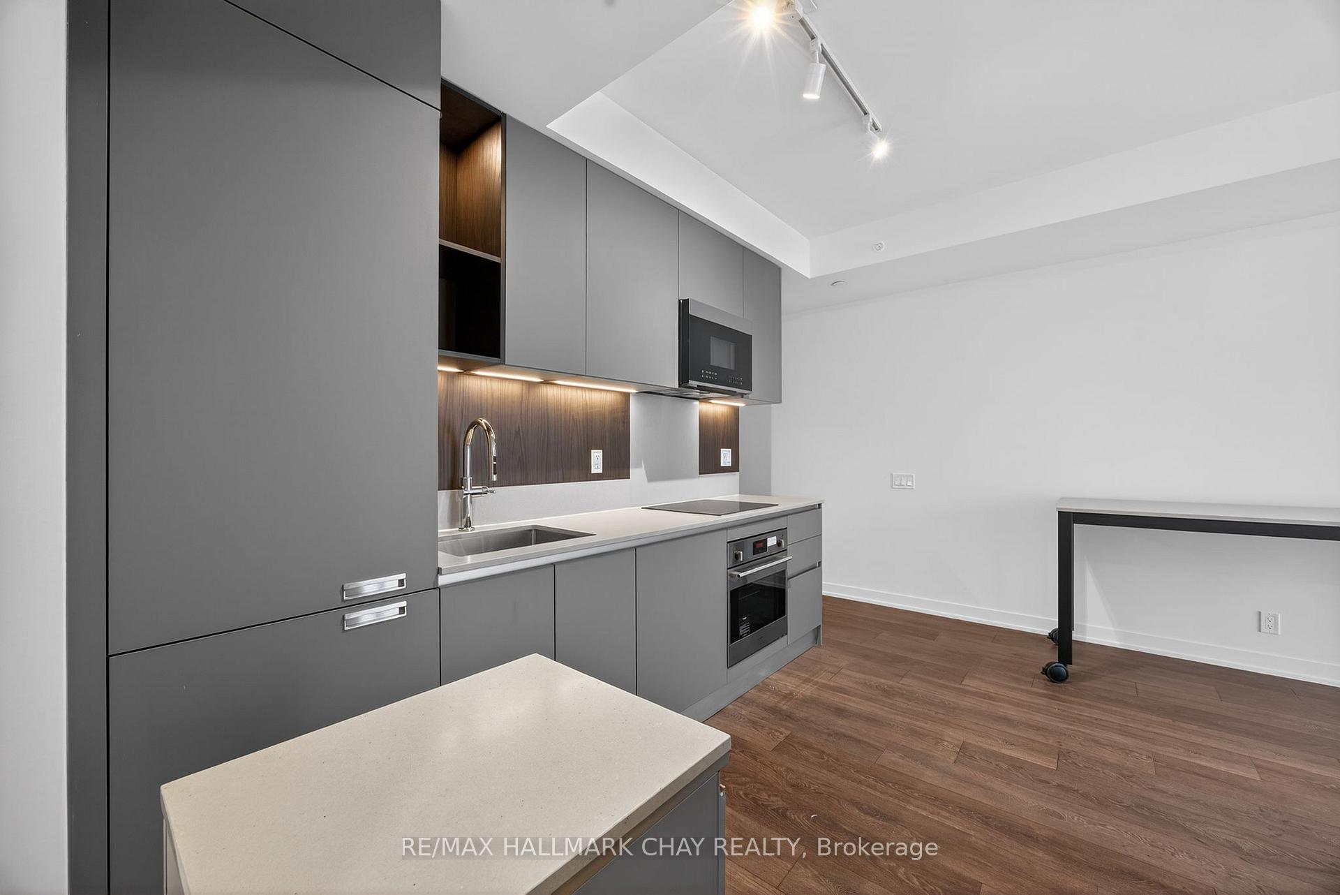 Photo 6 of Unit 1902, 39 Mary Street, Barrie, City Centre — HOMEH