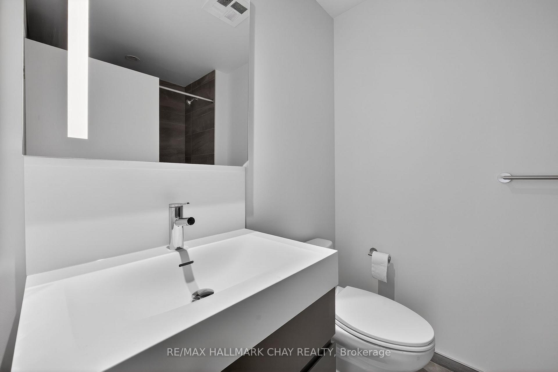 Photo 14 of Unit 1902, 39 Mary Street, Barrie, City Centre — HOMEH