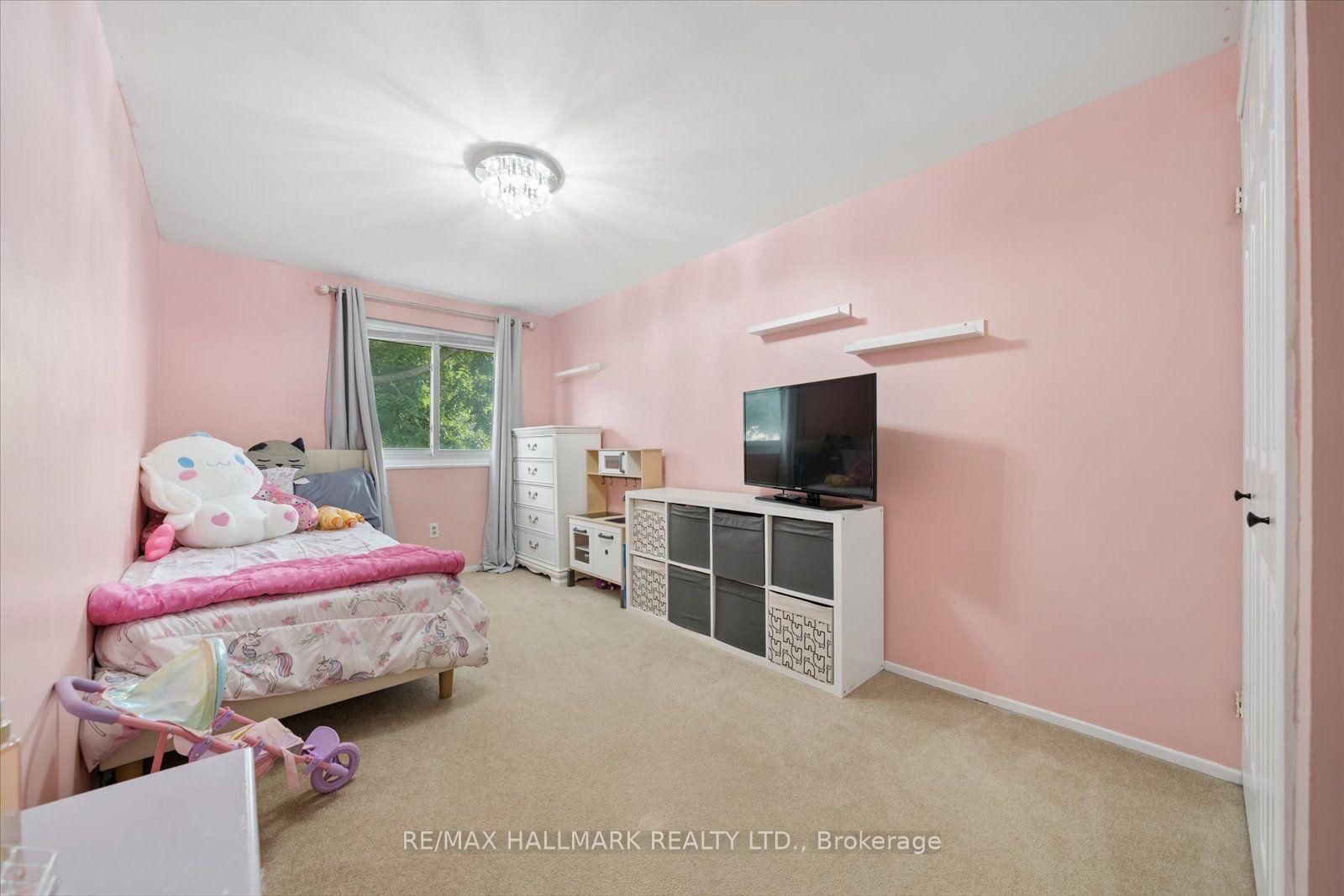 Photo 24 of Unit 69, 39 Camelot Way, Markham, Markham Village — HOMEH