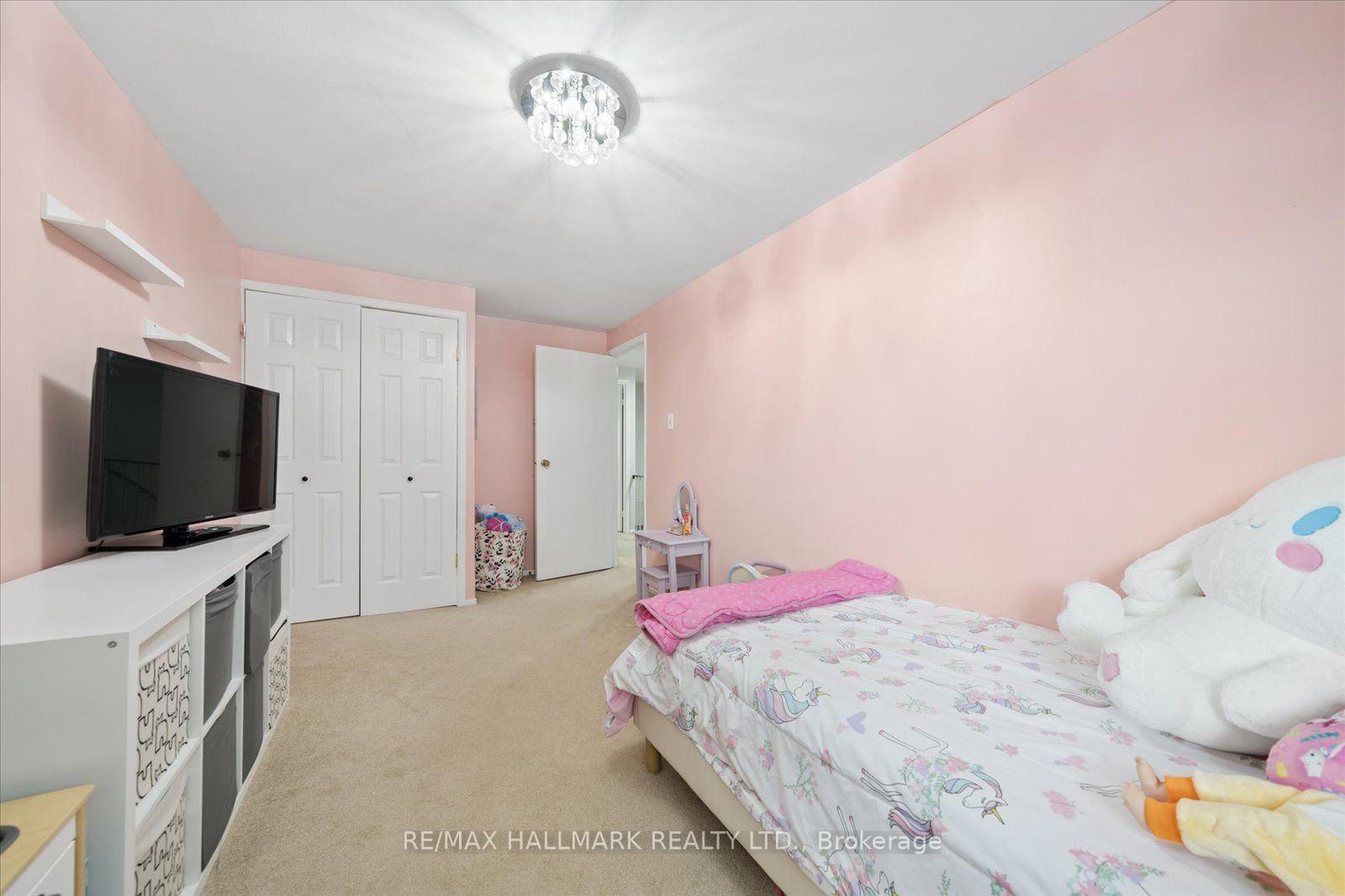 Photo 26 of Unit 69, 39 Camelot Way, Markham, Markham Village — HOMEH