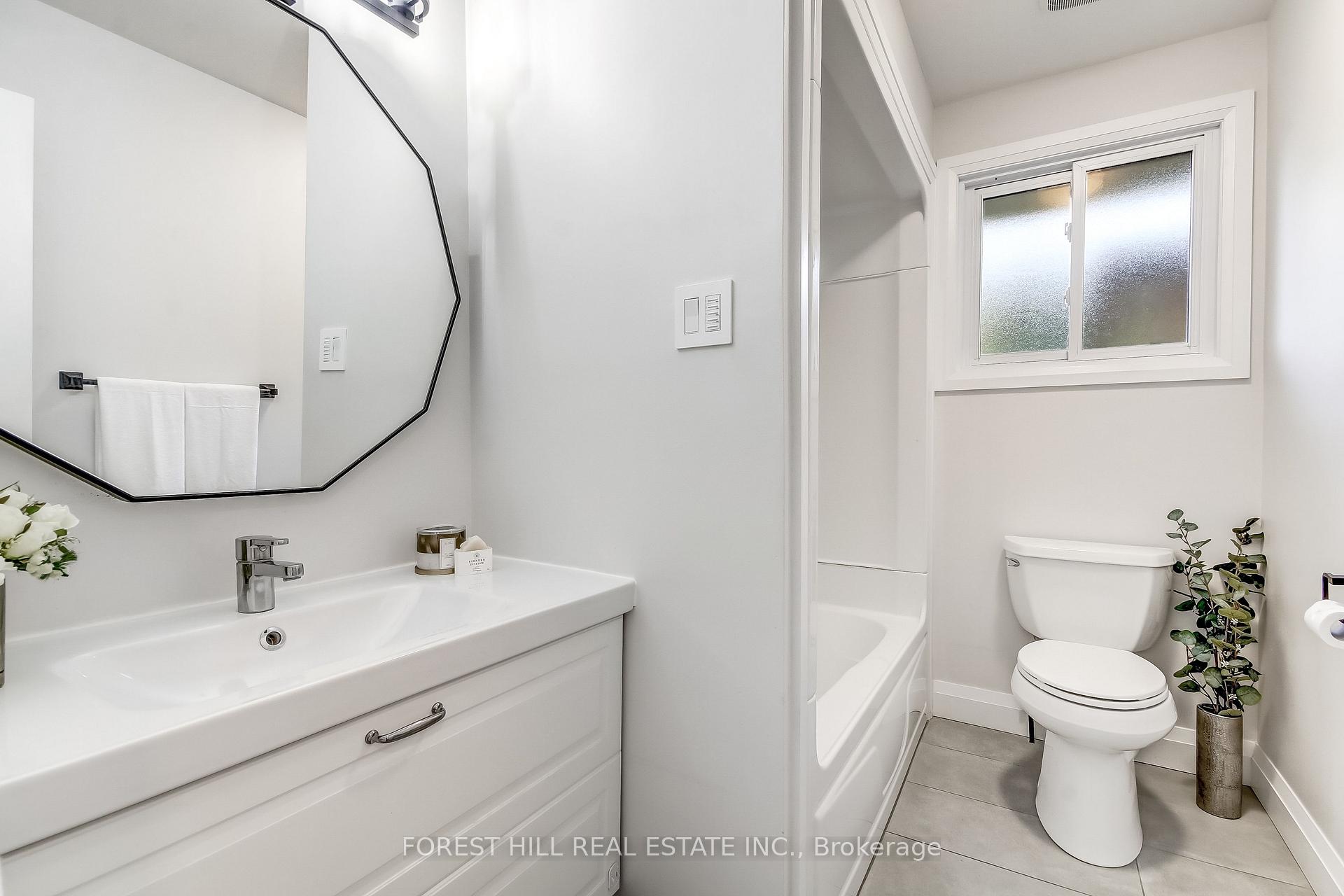 Photo 14 of 40 Killarney Road, London, North H — HOMEH