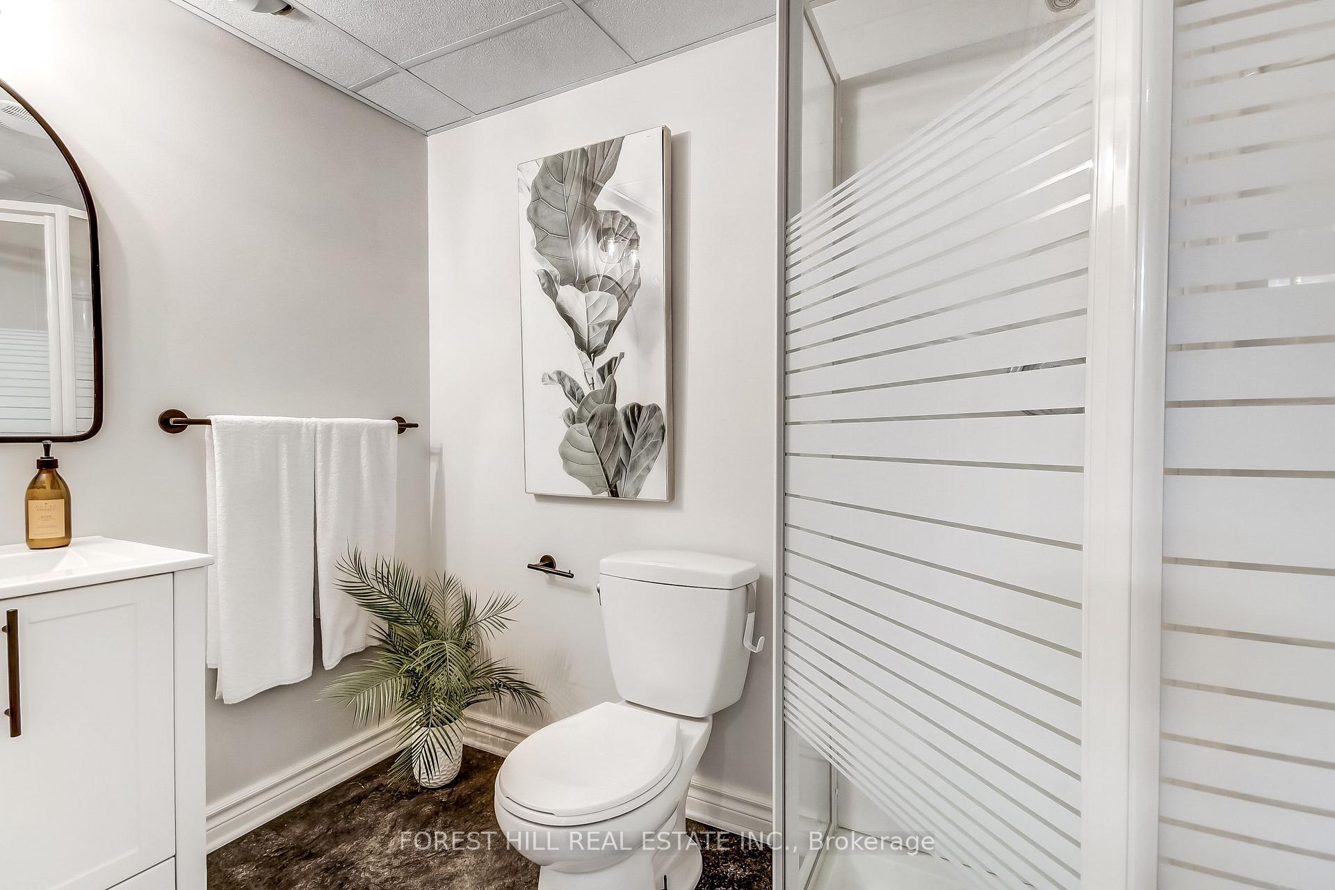 Photo 20 of 40 Killarney Road, London, North H — HOMEH
