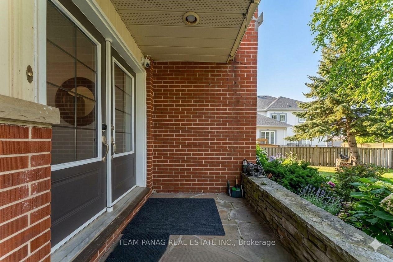 Photo 6 of 3377 Mayfield Road, Brampton, Snelgrove — HOMEH