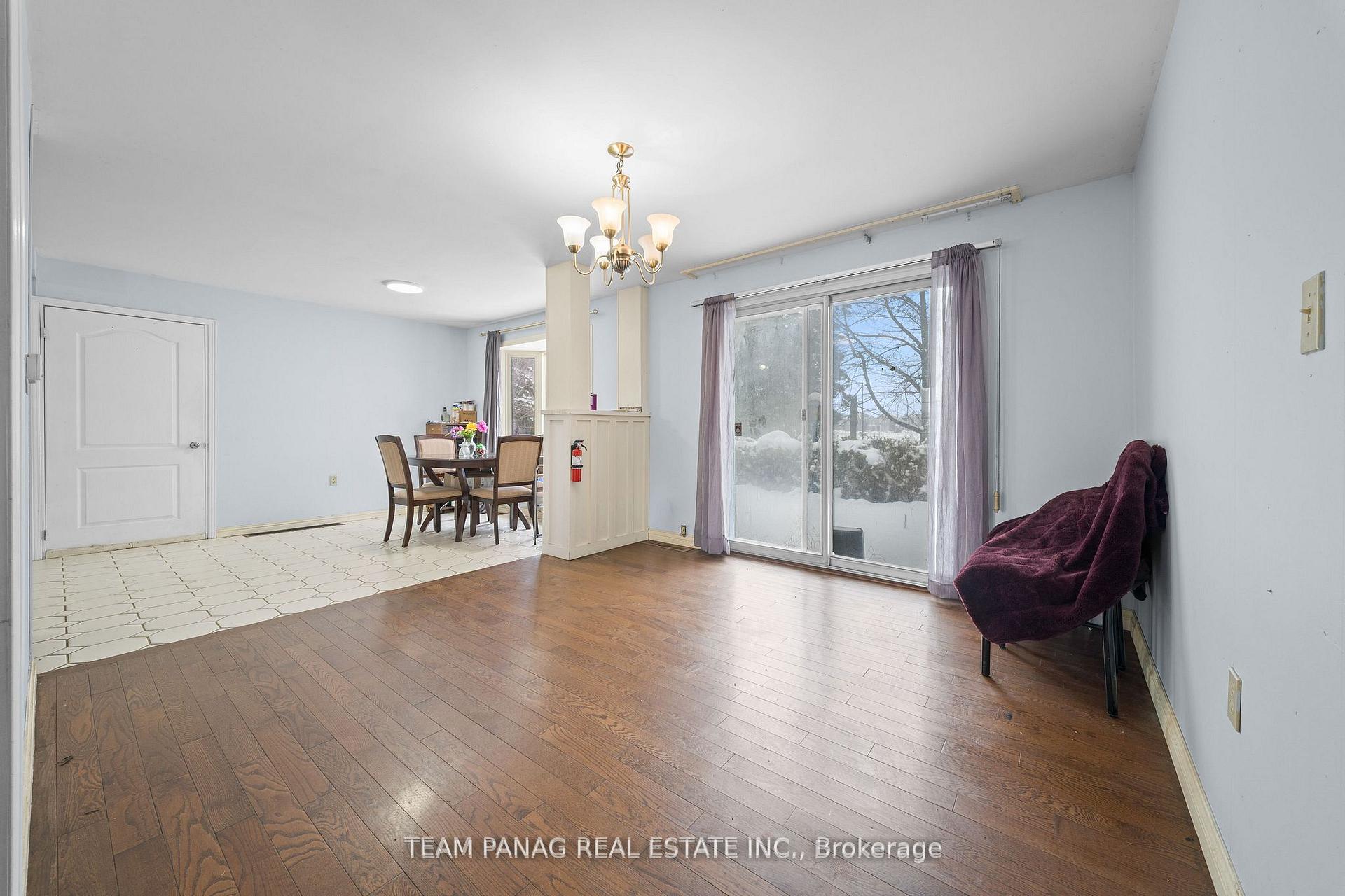 Photo 16 of 3377 Mayfield Road, Brampton, Snelgrove — HOMEH