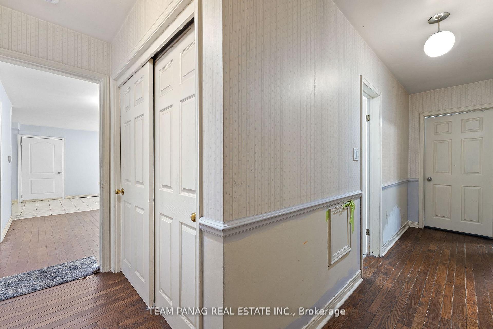 Photo 17 of 3377 Mayfield Road, Brampton, Snelgrove — HOMEH