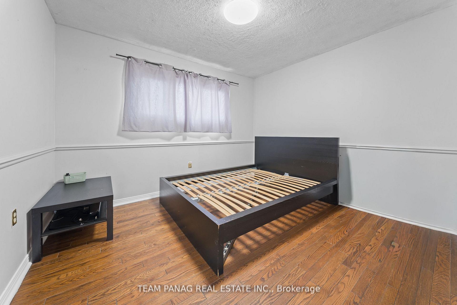 Photo 22 of 3377 Mayfield Road, Brampton, Snelgrove — HOMEH