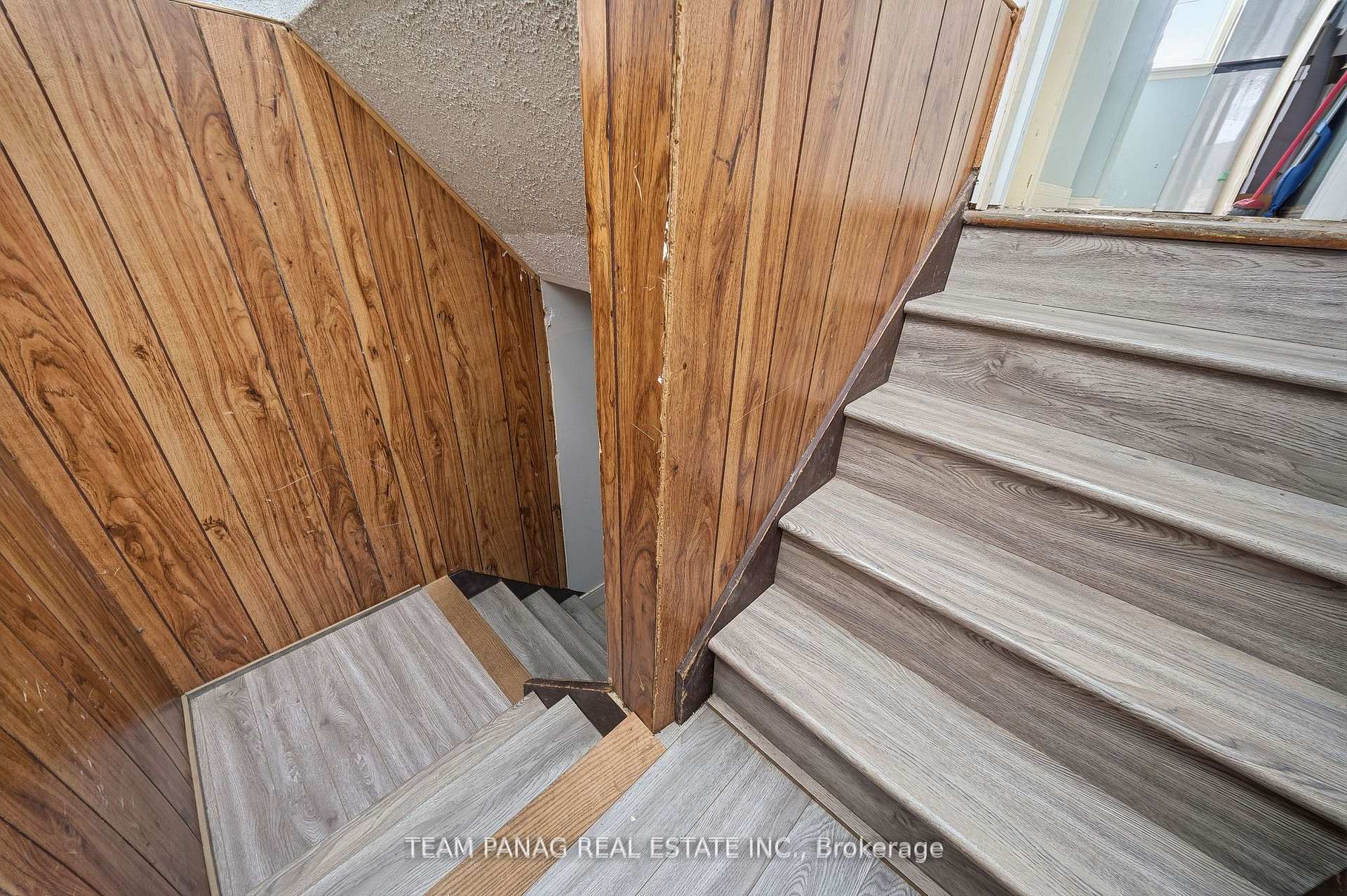 Photo 28 of 3377 Mayfield Road, Brampton, Snelgrove — HOMEH